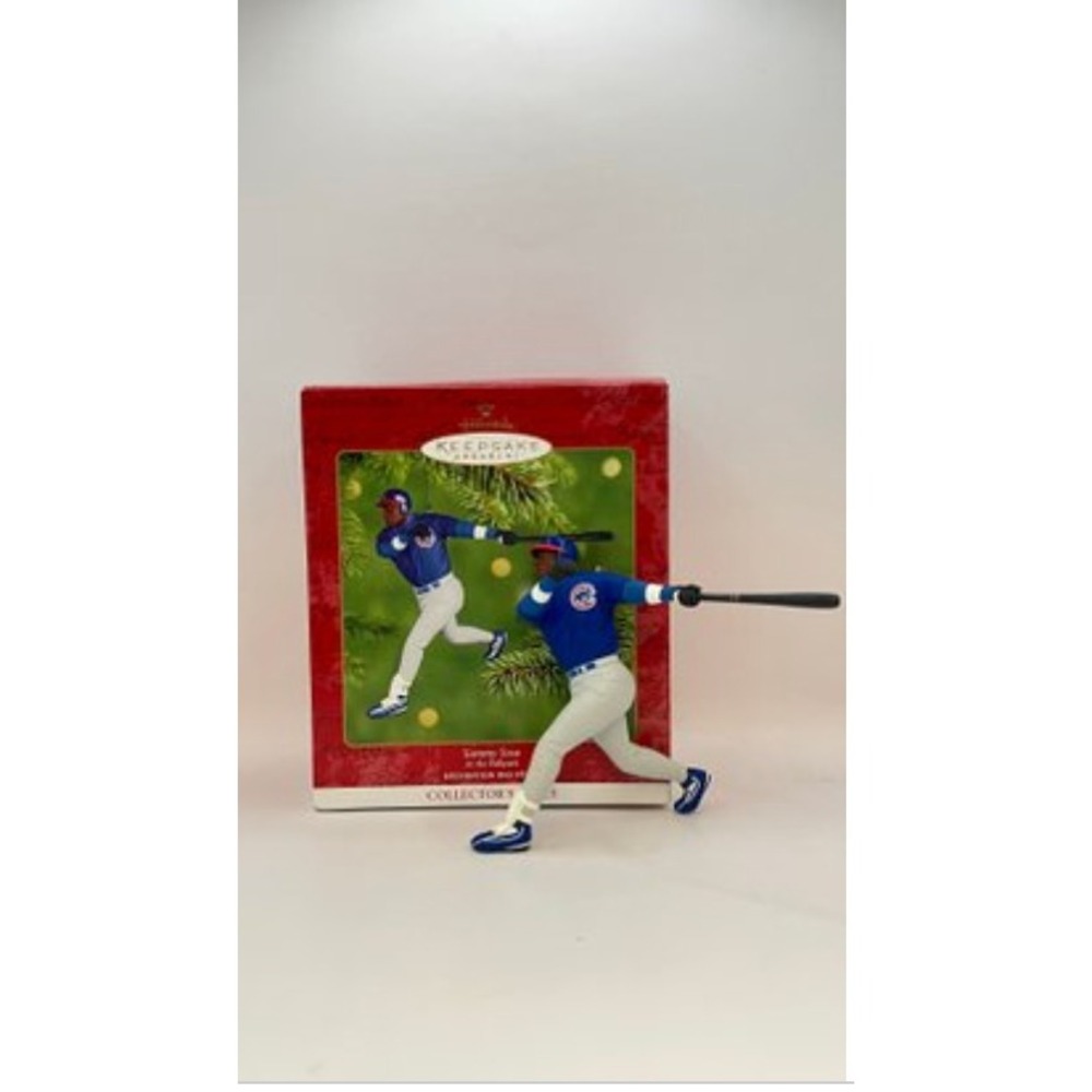 Hallmark Sammy Sosa Ornament MLB Chicago Cubs At The Ballpark 2001 QXI6375